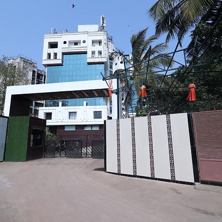Quaint Suites Hotel & Banquet Bombay Esterno foto