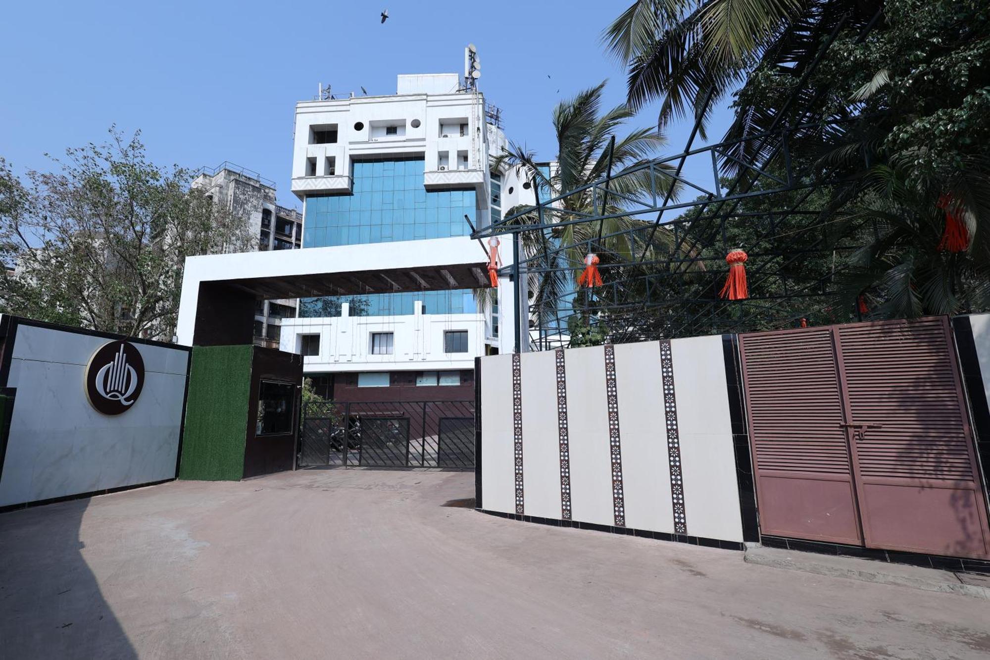 Quaint Suites Hotel & Banquet Bombay Esterno foto